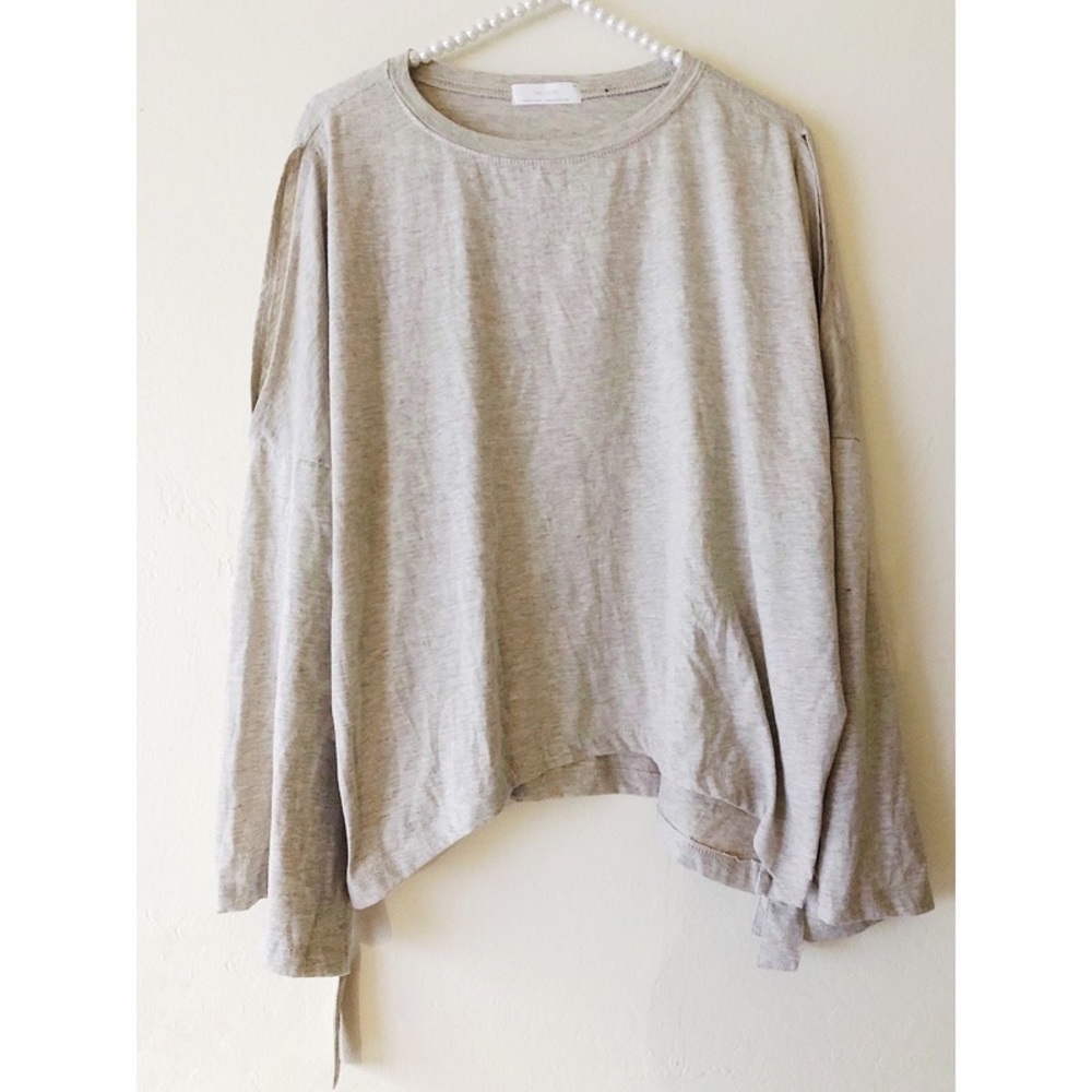 OAK + FORT Cold Shoulder Wide Sleeves Sweatshirt